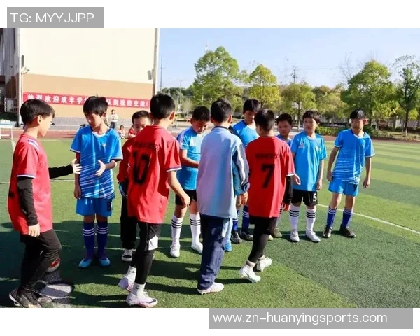 激情四溢中学生足球赛激发青春活力展现团队精神与拼搏精神 激情四溢中学生足球赛激发青春活力展现团队精神与拼搏精神